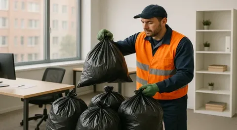 Уборка и вывоз мусора после мероприятий в Волхове в октябре
